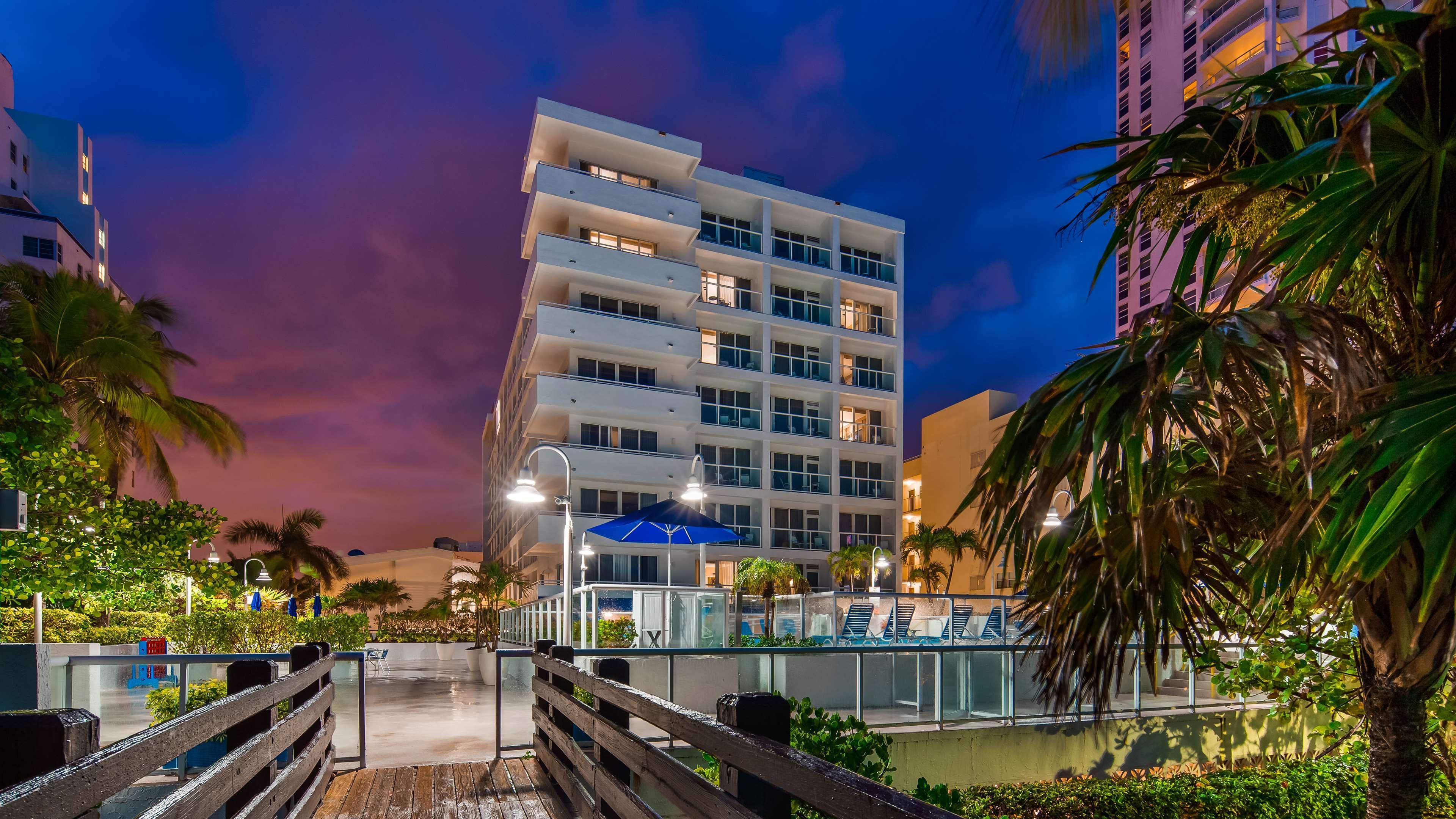 Best Western Plus Atlantic Beach Resort Miami Beach Bagian luar foto